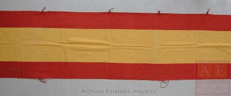 Bandera nacional española que se conserva en el Centro Documental de la Memoria Histórica