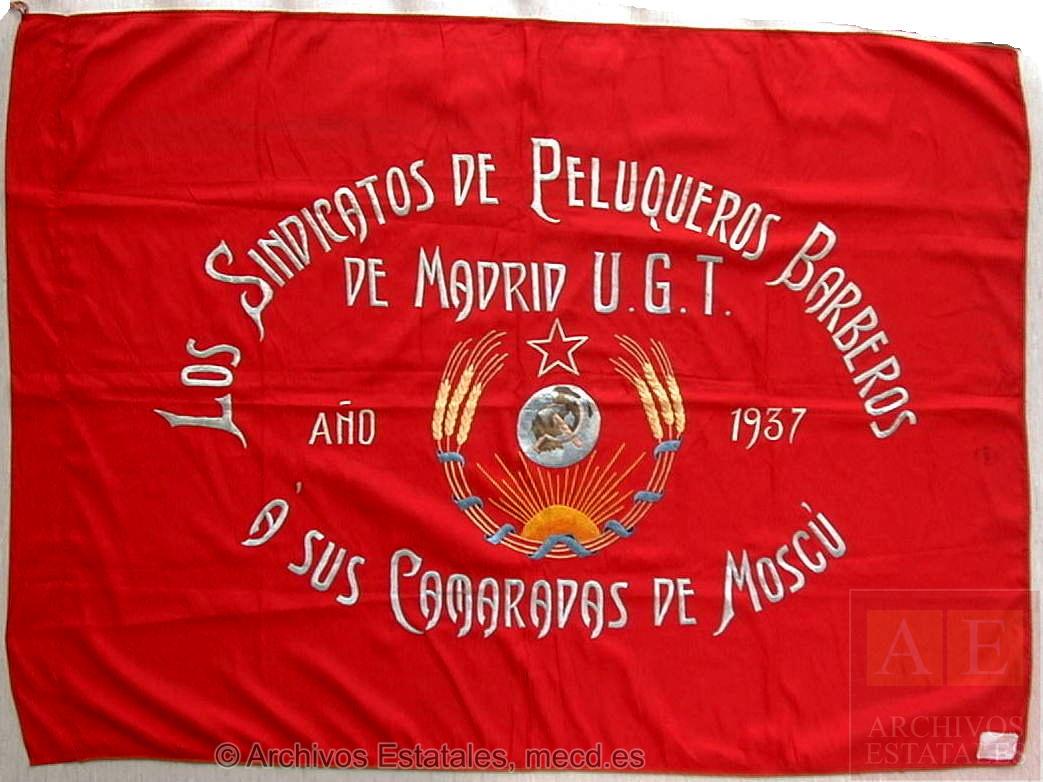 Bandera de los Sindicato de Peluqueros Barberos de Madrid de la UGT que se conserva en el Centro Documental de la Memoria Histórica
