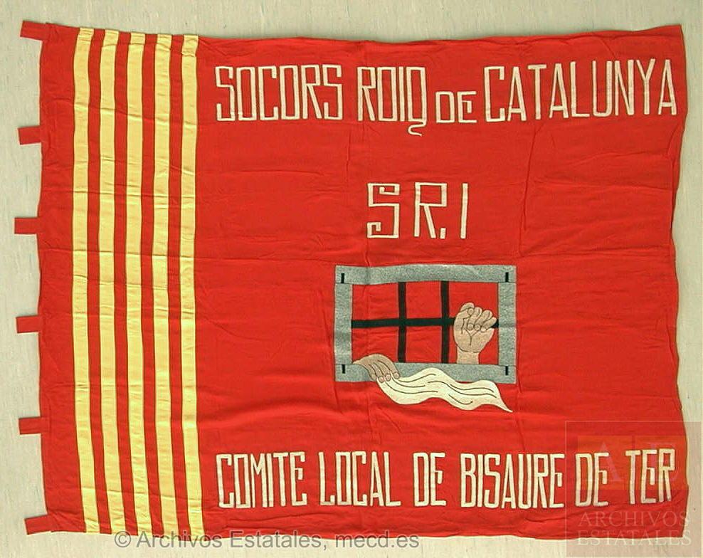 Bandera del Comité Local de Bisaure de Ter del Socors Roig de Catalunya que se conserva en el Centro Documental de la Memoria Histórica