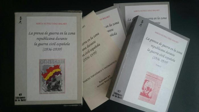 Imagen de los tres tomos del libro La prensa de guerra en la zona republicana durante la Guerra Civil Española de Mirta Núñez Díaz Balart